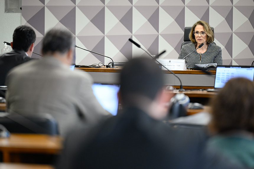 CDH adia análise de cota em universidade para egresso de programa de acolhimento