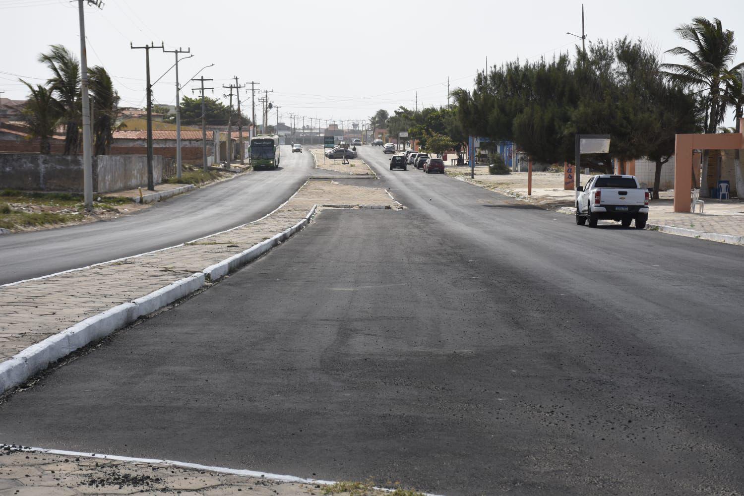 Governo do Piauí autoriza pavimentação asfáltica para 10 municípios com investimentos superiores a R$ 12 milhões