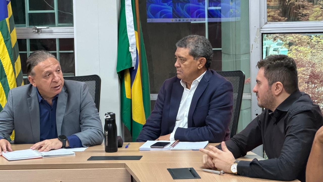 Governo do Piauí discute operacionalização de emendas parlamentares no estado