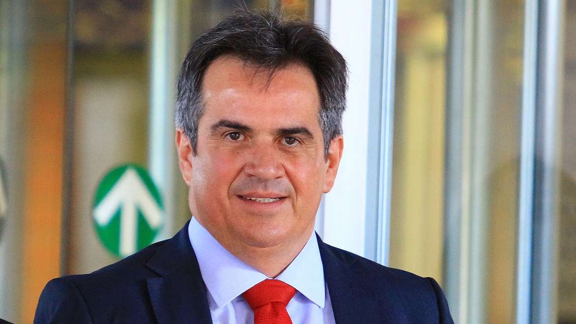 Crise entre PL e PP agita Senado em SC
