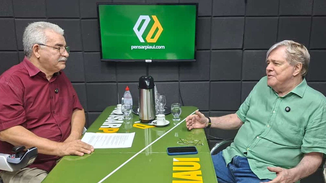 Hugo Napoleão relembra trajetória política e analisa derrota de 2002 em entrevista ao Pensar Piauí