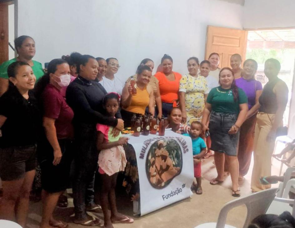 Quebradeiras de coco do Piauí são contempladas em edital para melhorar o beneficiamento da produção