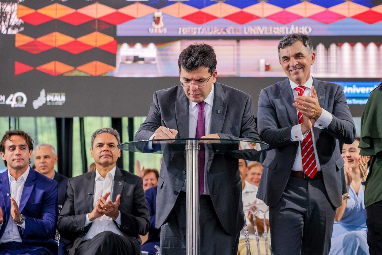 Governador anuncia Restaurante Universitário na Uespi e mais R$15,8 millhões em novos investimentos