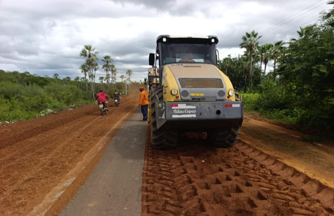 Governo do Piauí inicia a recuperação de duas rodovias no Território Vale do Rio Canindé