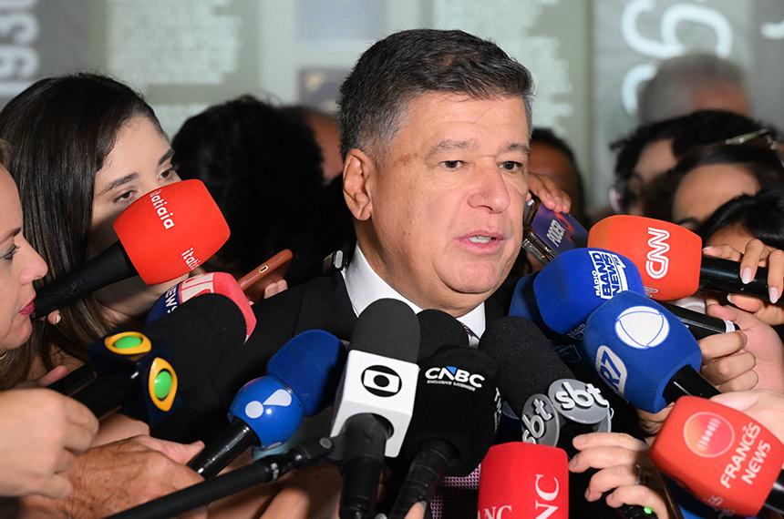 CPMI do INSS: Viana diz que vai recorrer da decisão do STF de liberar Vorcaro
