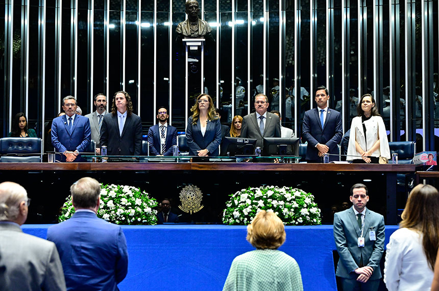 Mulheres na política são destaque na entrega da Comenda Ceci Cunha