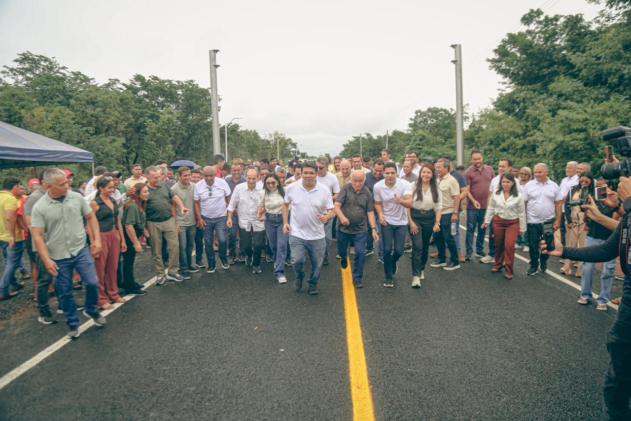 Governador inaugura pavimentação da PI-360 e anuncia mais R$ 4,3 milhões em obras em São Gonçalo do Piauí
