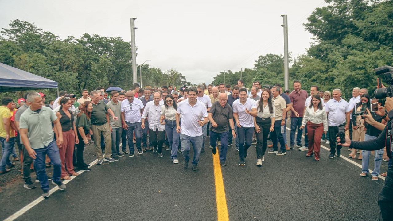 Governador inaugura pavimentação da PI-360 e anuncia mais R$ 4,3 milhões em obras em São Gonçalo do Piauí