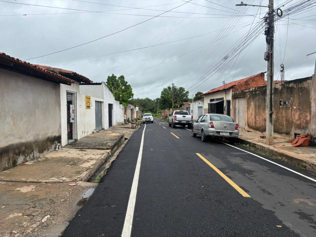 Residencial Vamos Ver o Sol ganha sete ruas asfaltadas com recursos do OPA