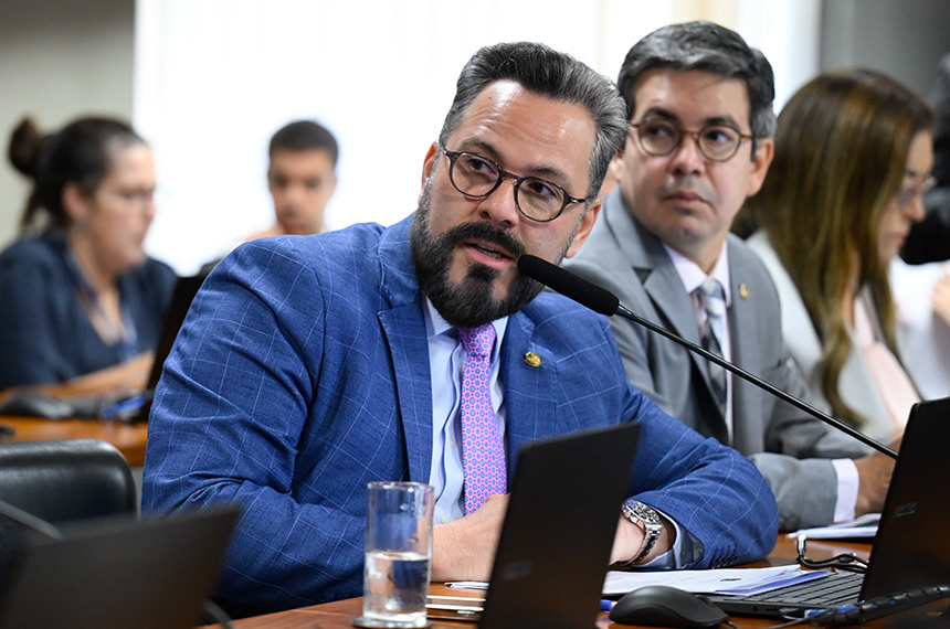 CAE aprova redução tributária para áreas livre comércio da Amazônia