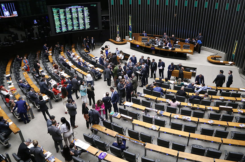 Câmara aprova PEC da Segurança; texto será analisado pelo Senado