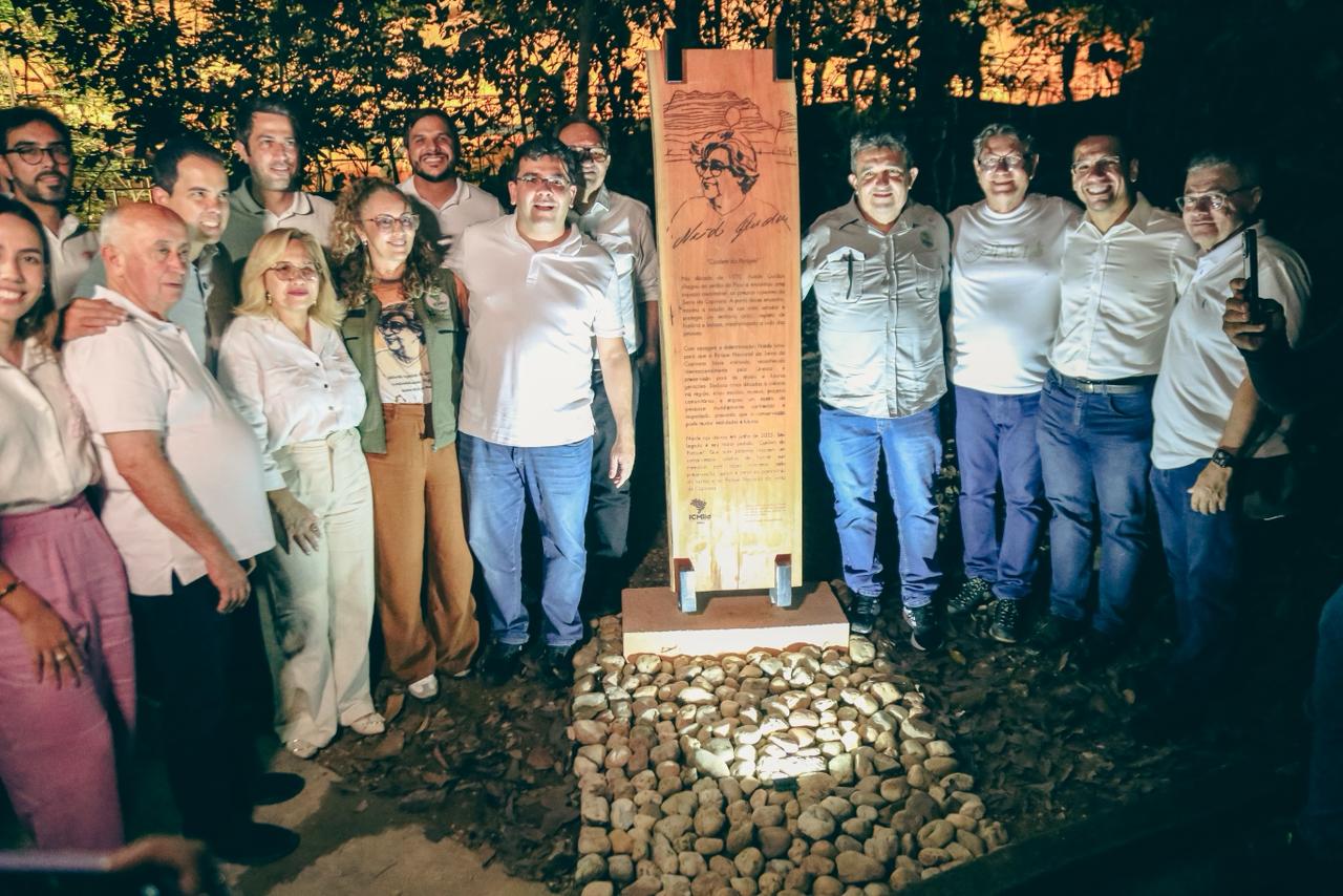 Niéde Guidon é homenageada com totem na Serra da Capivara e Rafael Fonteles destaca importância da arqueóloga para o Piauí