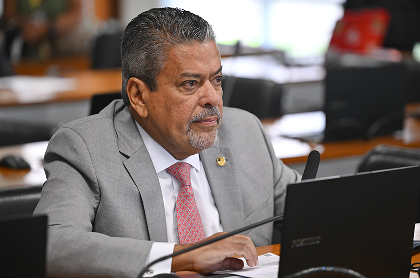 Flexibilização de férias de médicos residentes vai ao Plenário