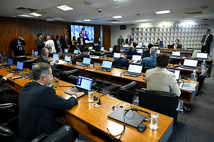 CPMI vota convocação de Campos Neto e ouve Leila Pereira e CEO do C6