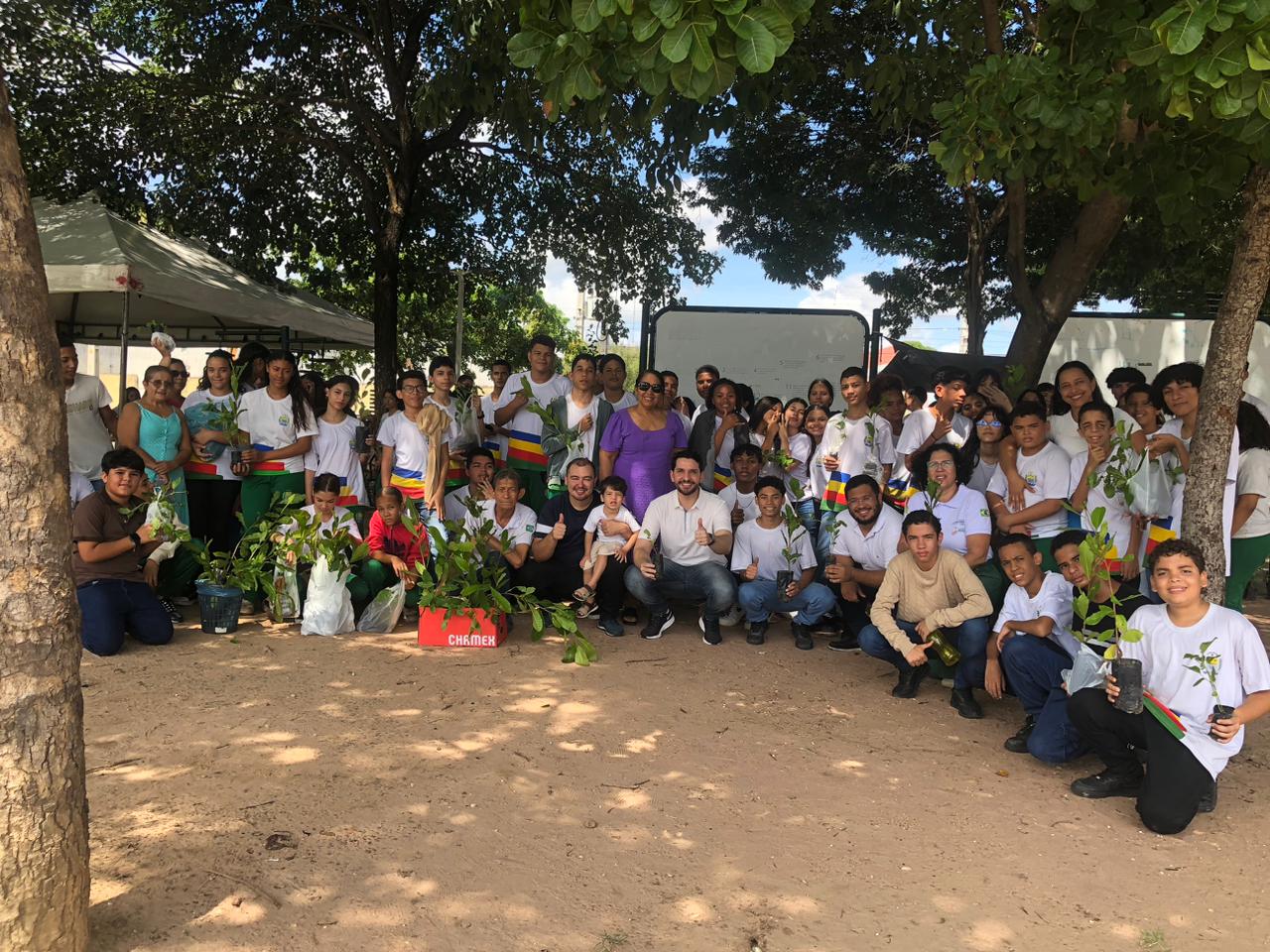 Semarh realiza nova edição do Proverde nos Bairros com distribuição de 15 mudas no Parque Sul neste sábado (14)