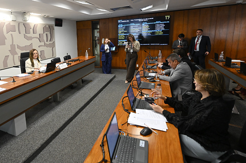 CAS aprova campanhas e ações públicas contra sedentarismo