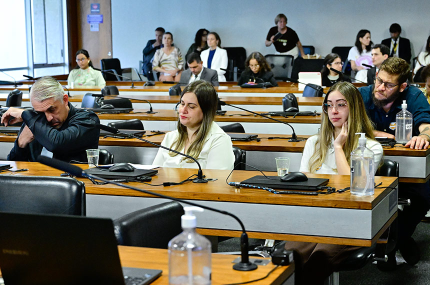 CDH aprova projeto que aumenta as penas para homicídio de crianças e adolescentes