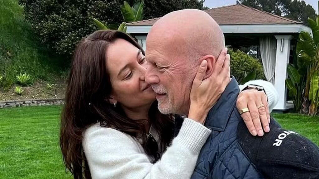 Emma Heming cria fundo para demência de Bruce Willis