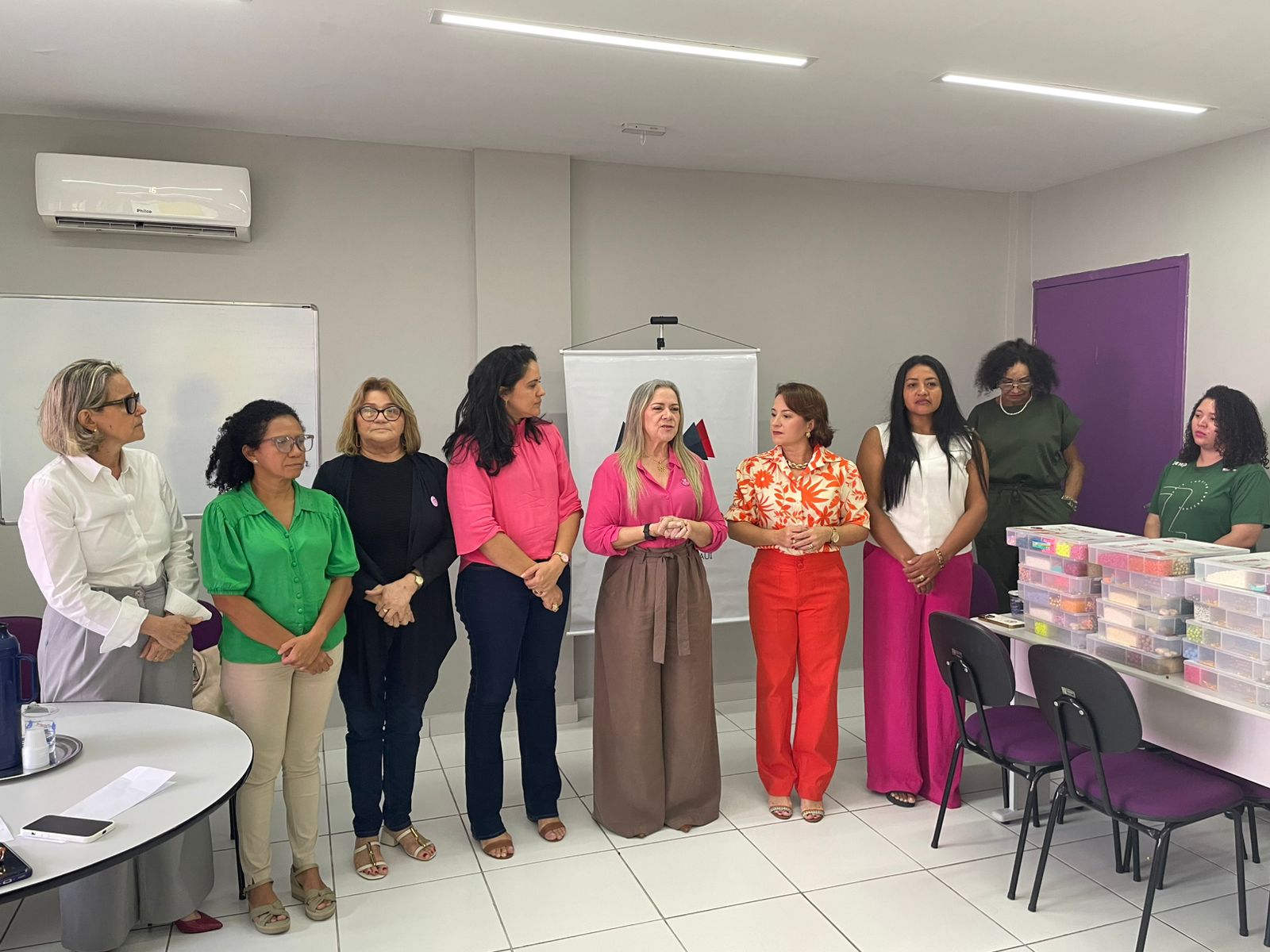 Curso de bijuterias incentiva autonomia financeira e amplia oportunidades de renda para mulheres em Teresina