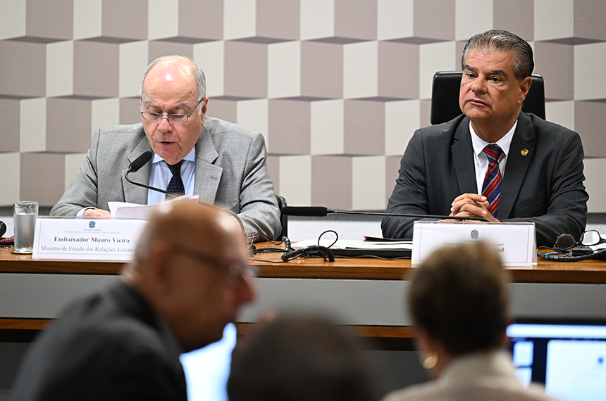 CRE aponta preocupação a chanceler Mauro Vieira com conflito no Irã