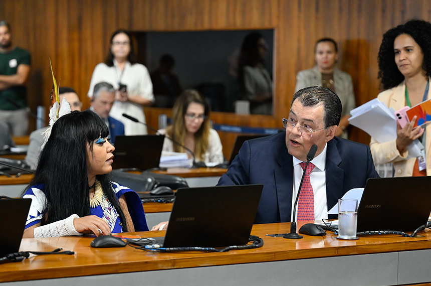 Dia de Combate à Violência contra Mulheres Indígenas vai à sanção presidencial
