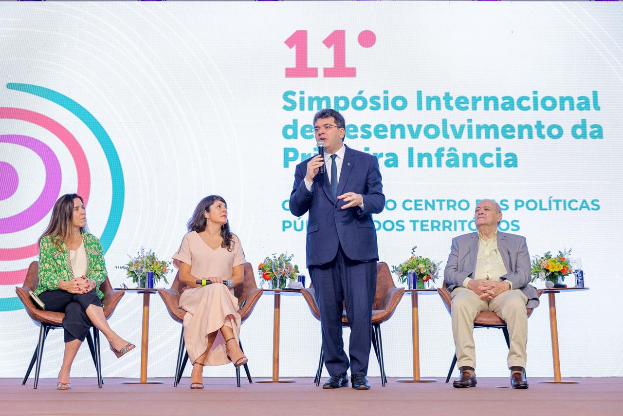 Com Piauí premiado por alfabetização, Rafael Fonteles reforça investimento na primeira infância em simpósio internacional