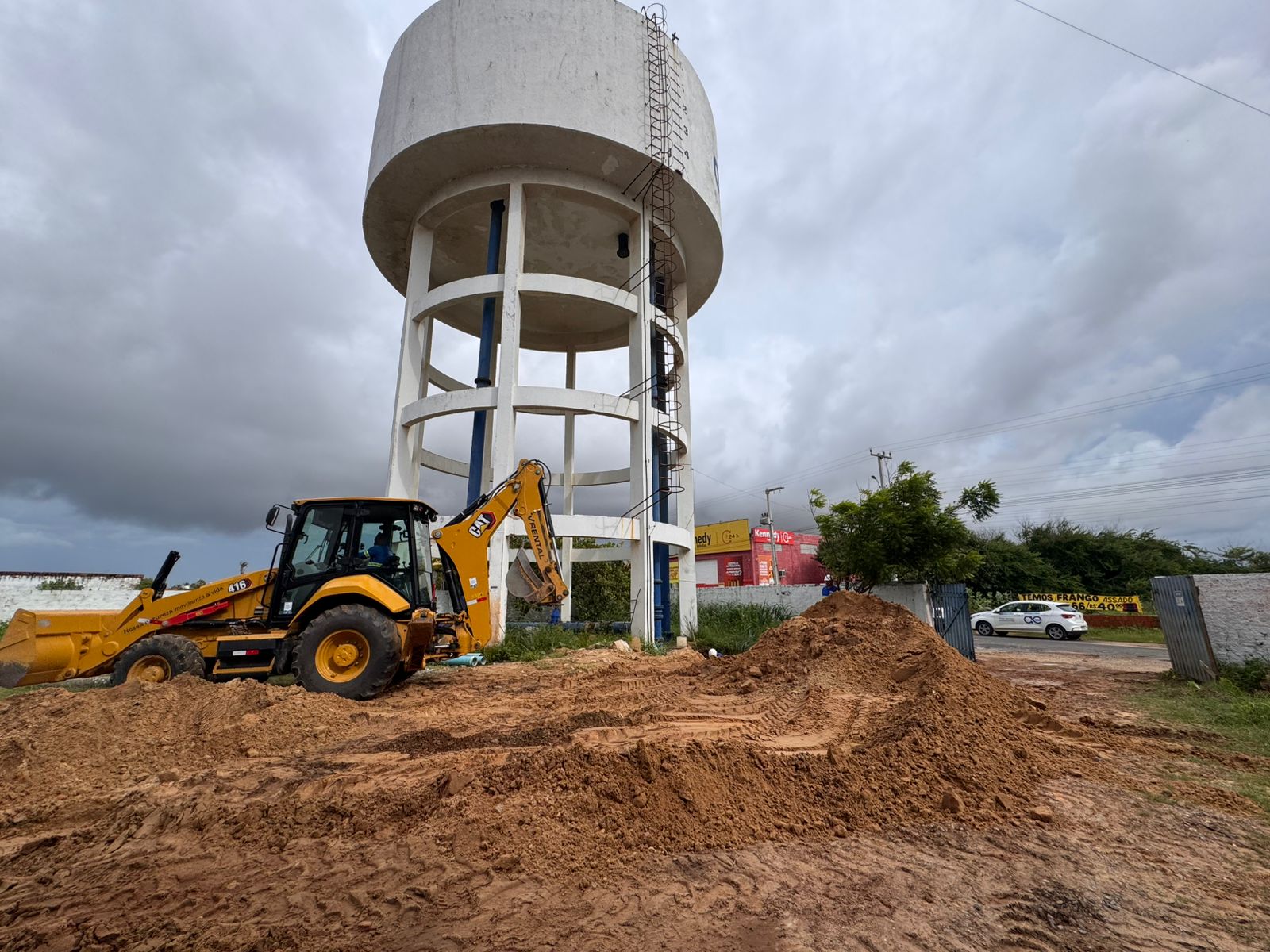 Águas do Piauí instala novo equipamento, reforça abastecimento e garante regularidade em bairros de Luís Correia