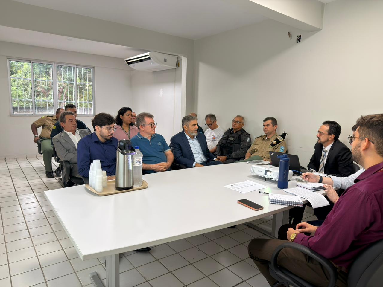 Secretaria de Segurança e Ministério Público discutem melhorias e cuidados com o Regimento de Polícia Montada