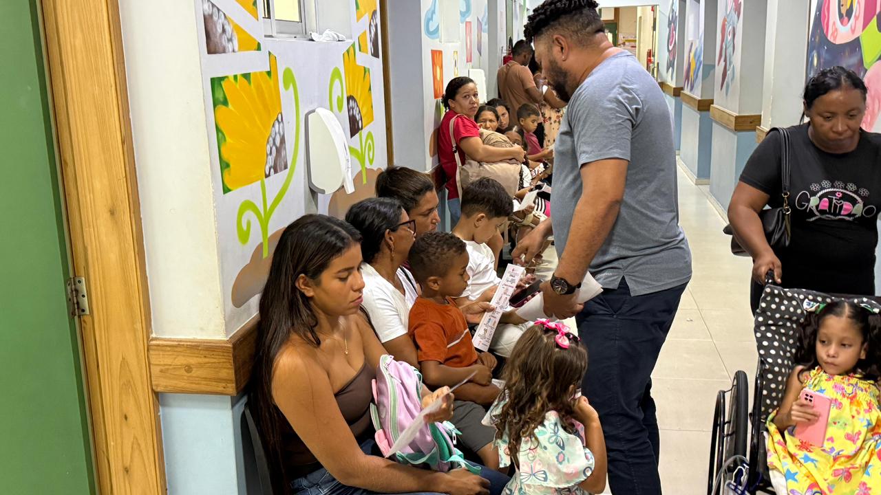 Hospital Infantil realiza blitz educativa para reforçar prevenção contra a dengue