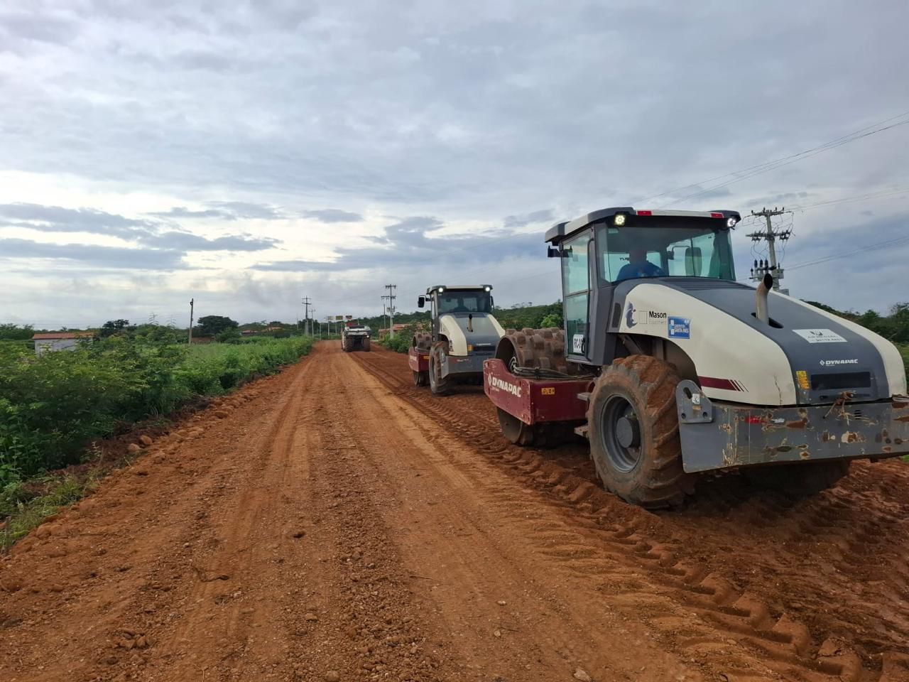 Recuperação da PI-463 entre Pajeú e Canto do Buriti beneficia 4 mil moradores no sul do Piauí