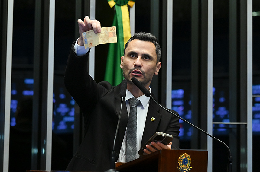 Cleitinho defende debate sobre escala 6x1