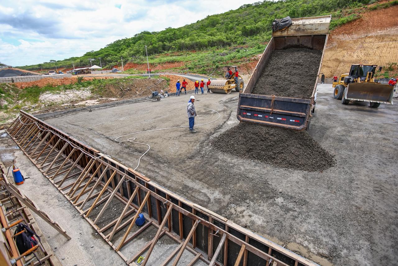 Queda expressiva nos homicídios, obras de segurança hídrica e mais profissionais para a educação marcam o mês de março no Piauí