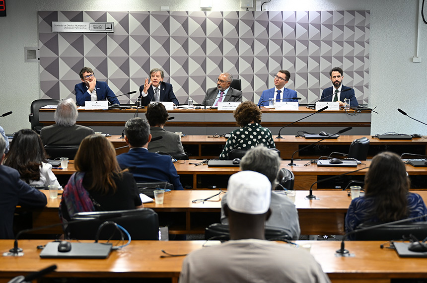CDH aponta urgência da promoção de políticas pela paz