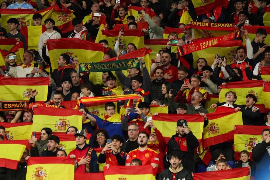 Fifa abre processo contra federação da Espanha por racismo