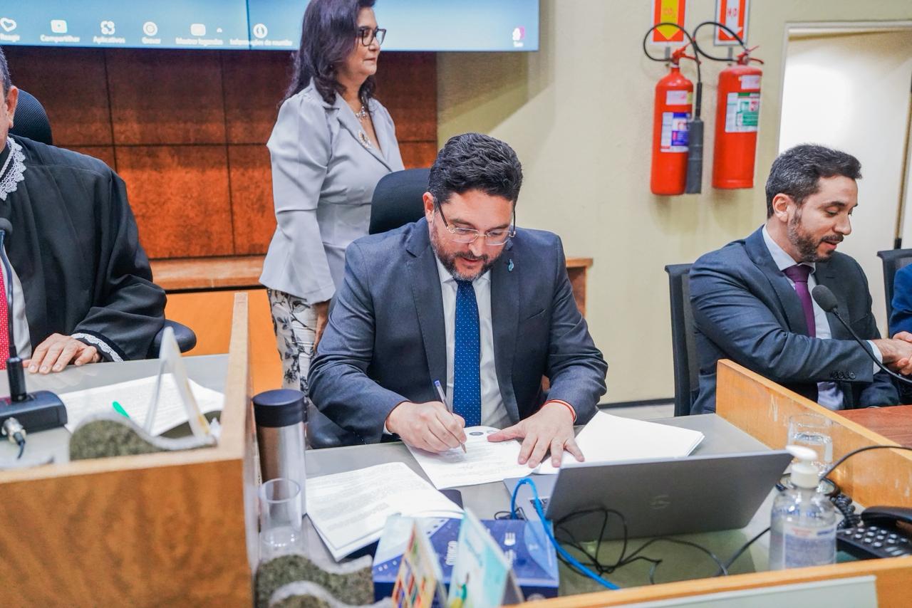 Sead firma parceria com o TRE e amplia oportunidades para formação de servidores públicos do Piauí