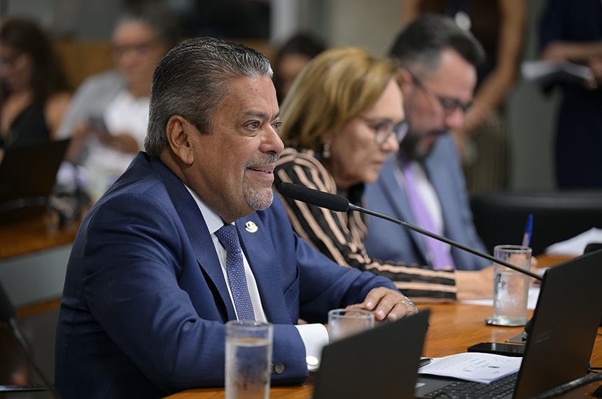 CAS fará audiências sobre diagnóstico de câncer e doenças oculares
