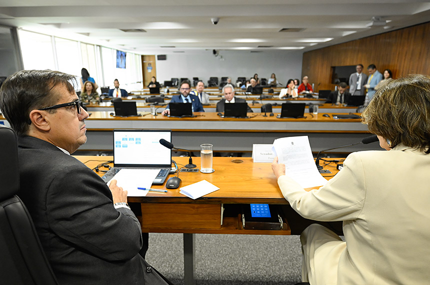 CDH aprova indicação ao Executivo para reforçar vacinação de bebês prematuros
