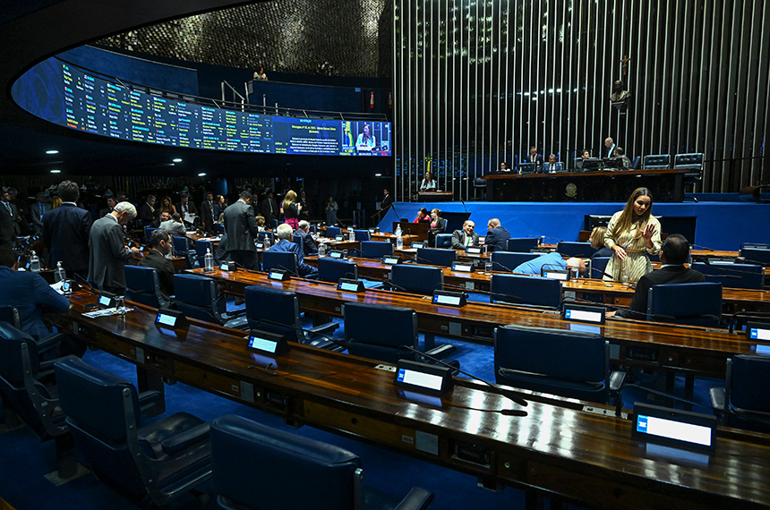 Senado aprova indicação de cinco embaixadores para postos no exterior