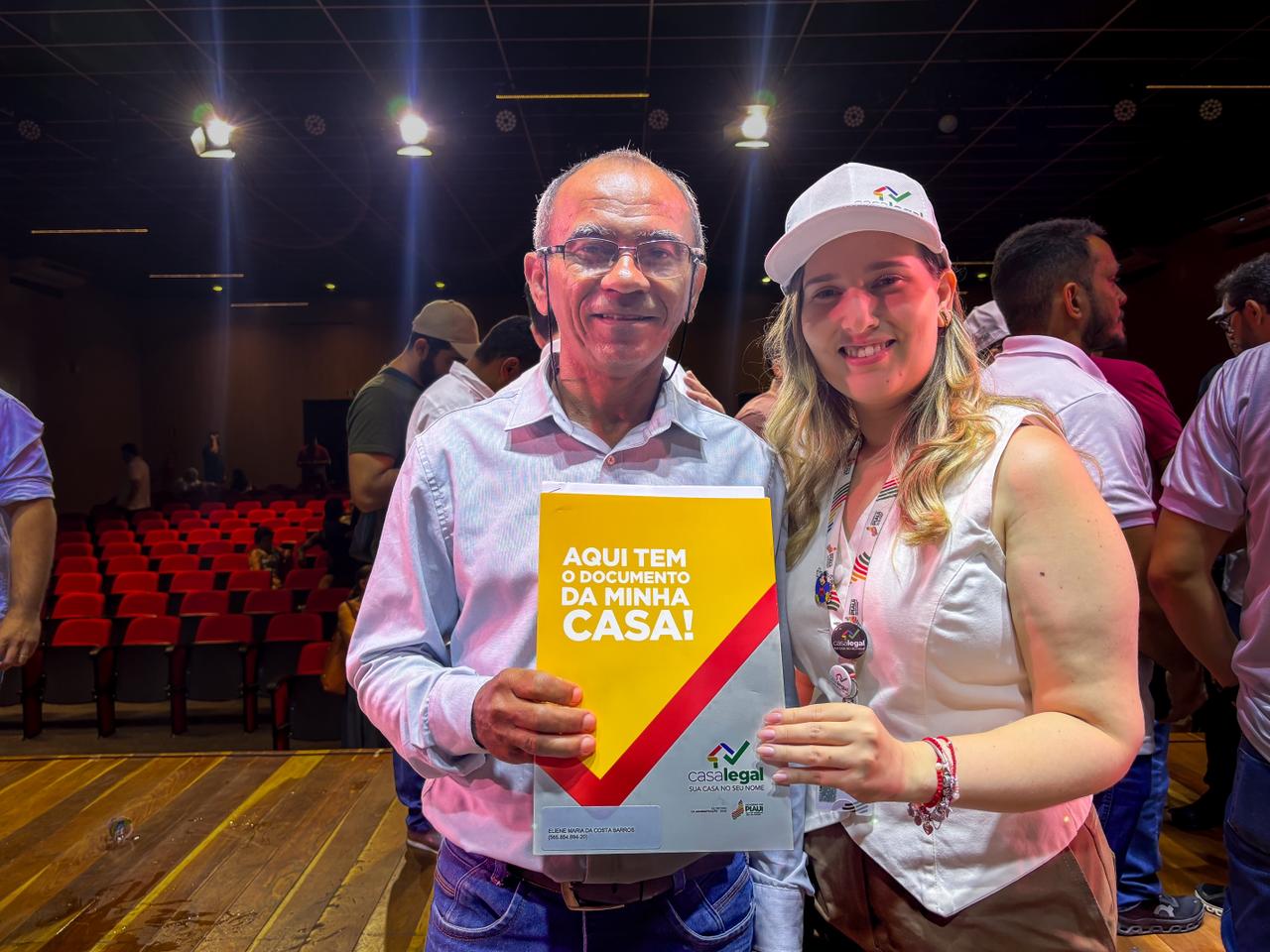 Casa Legal: Governo do Estado entrega 790 registros de imóveis a famílias de seis municípios do sul do Piauí