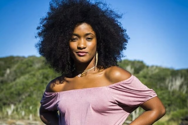 Erika Januza é internada em hospital do RJ