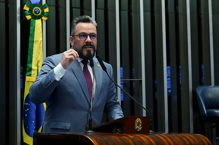 Alan Rick cobra ampliação de investimentos em saneamento no Acre