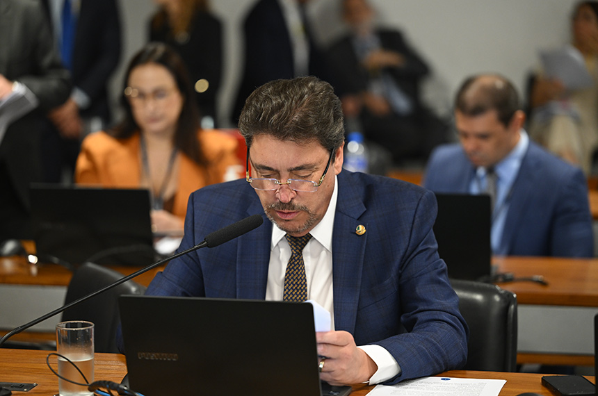 Dívidas não poderão comprometer gastos essenciais, aprova CAS