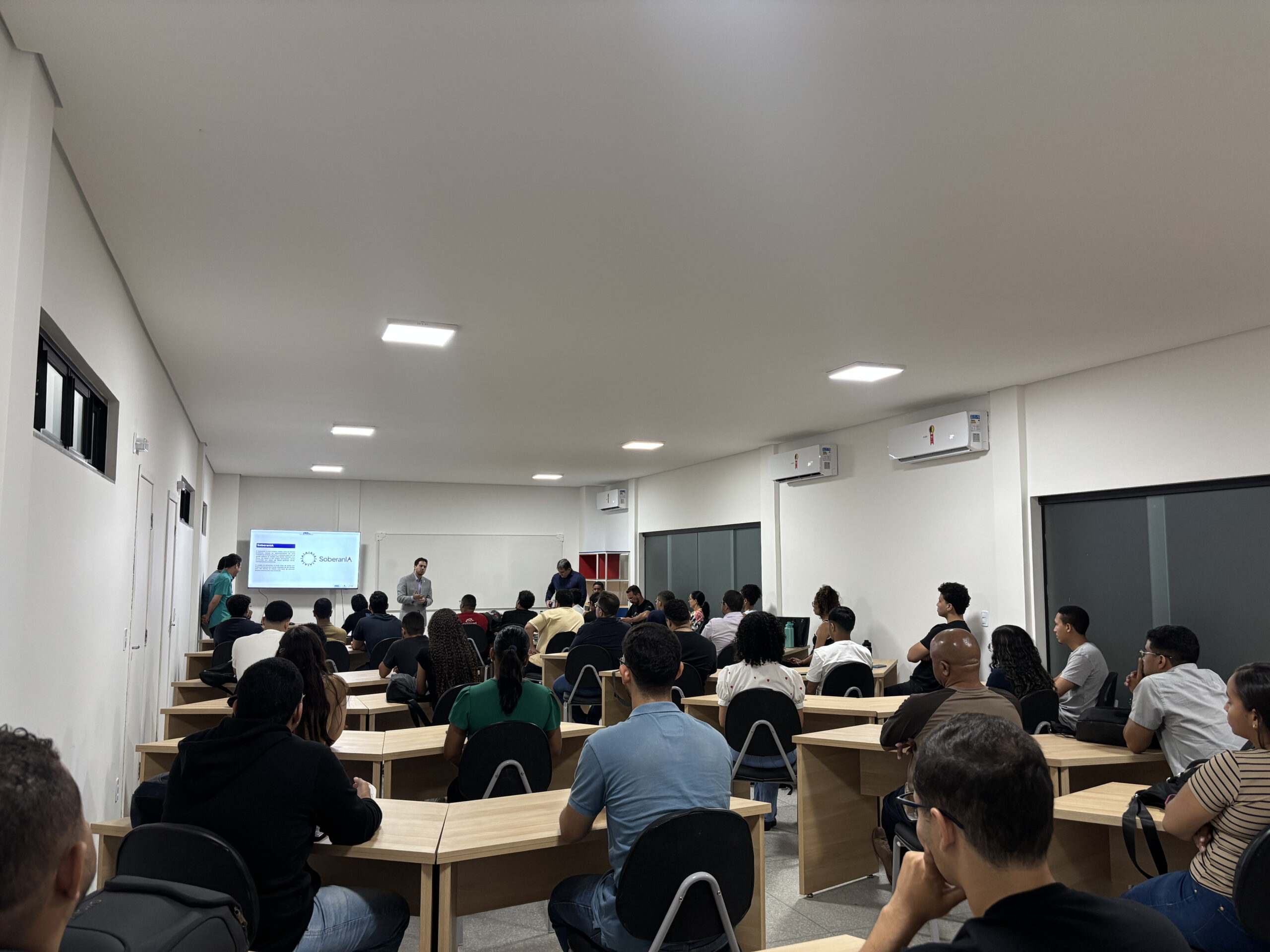 Estudantes da Faculdade PIT têm até 20 de abril para se inscrever no programa Do Piauí para o Mundo