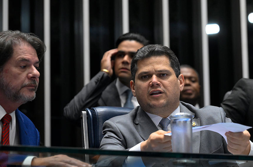Davi reitera papel da Advocacia do Senado na defesa do mandato dos senadores