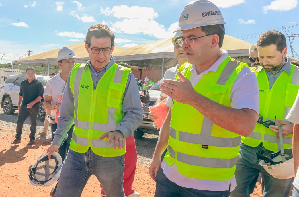 Rafael acompanha obra de transmissão que amplia energia renovável no Sul do Piauí