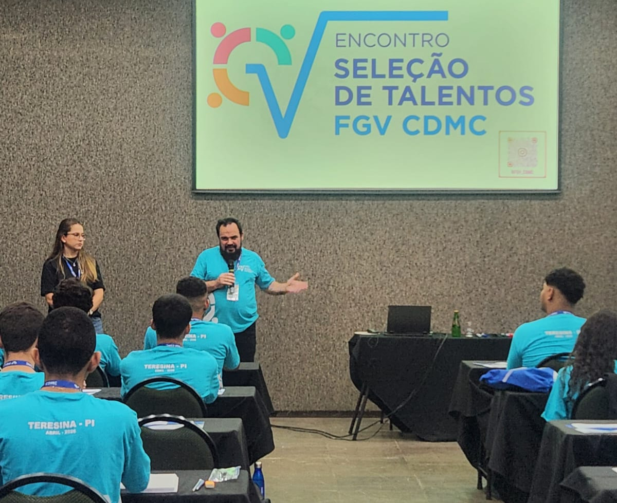Alunos do Ceti Governador Dirceu Mendes Arcoverde participam de encontro nacional de talentos da FGV