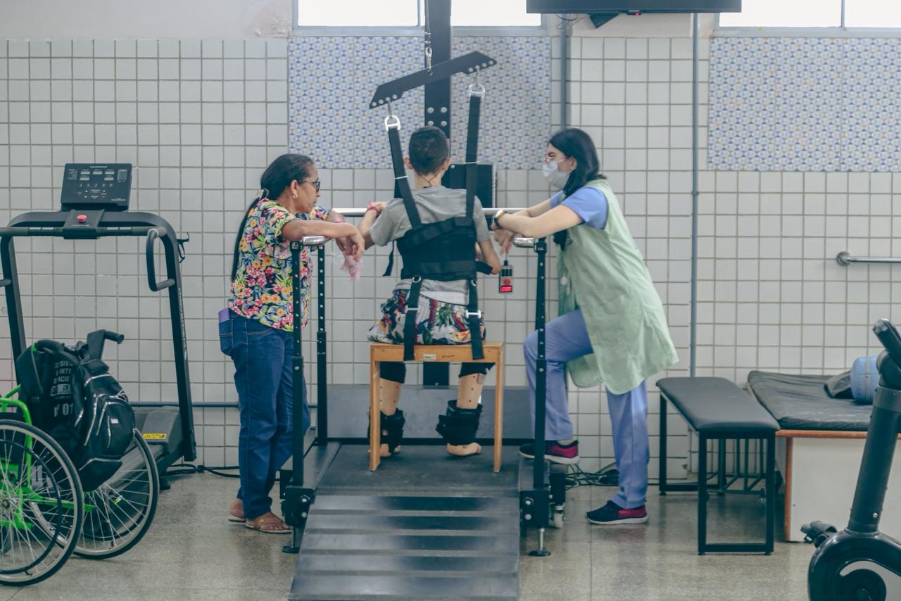 Rede de reabilitação do Piauí garante atendimento especializado e multiprofissional a pessoas com deficiência