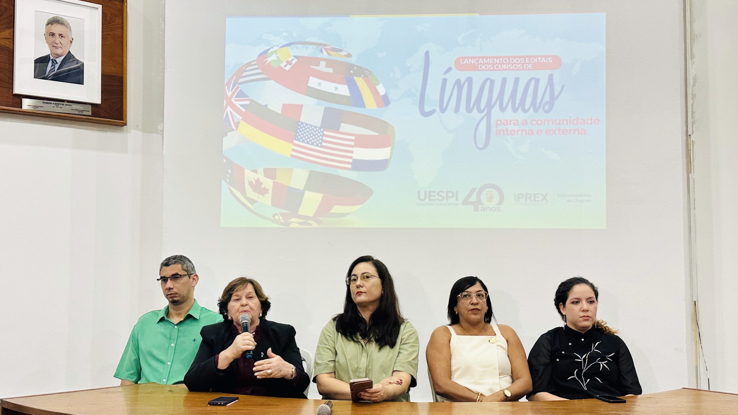 Uespi lança editais com 1.180 vagas para cursos gratuitos de línguas e ...