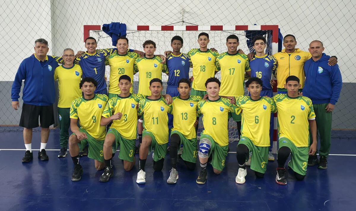 Estudantes piauienses estreiam com vitória e lideram grupo no Mundial Escolar na Europa