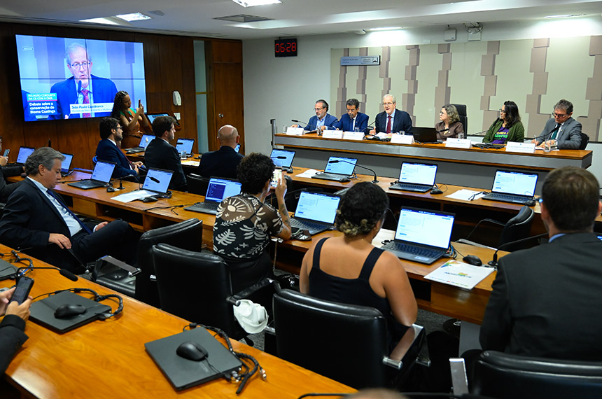 Caatinga merece estar no centro das políticas públicas, dizem debatedores